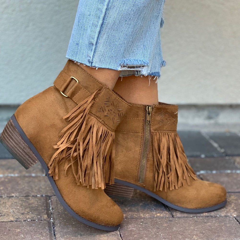 NIB Cognac Fringe Combat Ankle Boots - Picture 1 of 7
